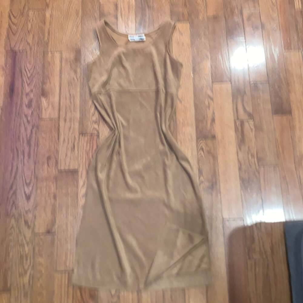 Jessica Howard Petite Camel Faux Suede Sleeveless Midi Sheath Dress - Picture 2 of 8